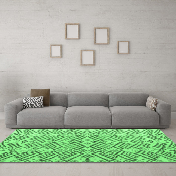 Machine Washable Abstract Emerald Green Modern Area Rugs in a Living Room,, wshabs4426emgrn