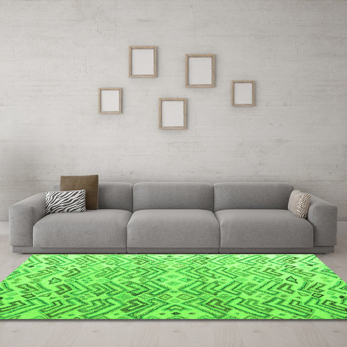 Machine Washable Abstract Green Modern Area Rugs in a Living Room,, wshabs4429grn