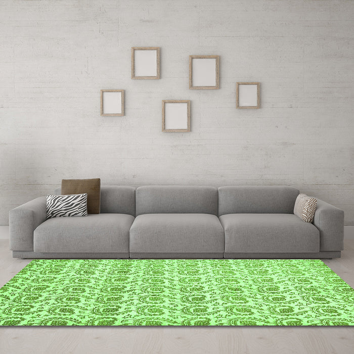 Machine Washable Abstract Green Modern Area Rugs in a Living Room,, wshabs442grn