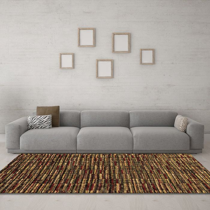Machine Washable Abstract Brown Modern Rug in a Living Room,, wshabs4439brn