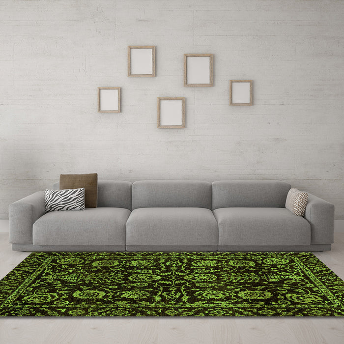 Machine Washable Abstract Green Modern Area Rugs in a Living Room,, wshabs443grn