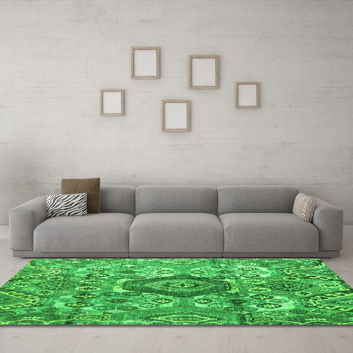 Machine Washable Abstract Green Modern Area Rugs in a Living Room,, wshabs4442grn