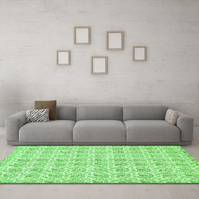 Machine Washable Abstract Green Modern Area Rugs in a Living Room,, wshabs444grn