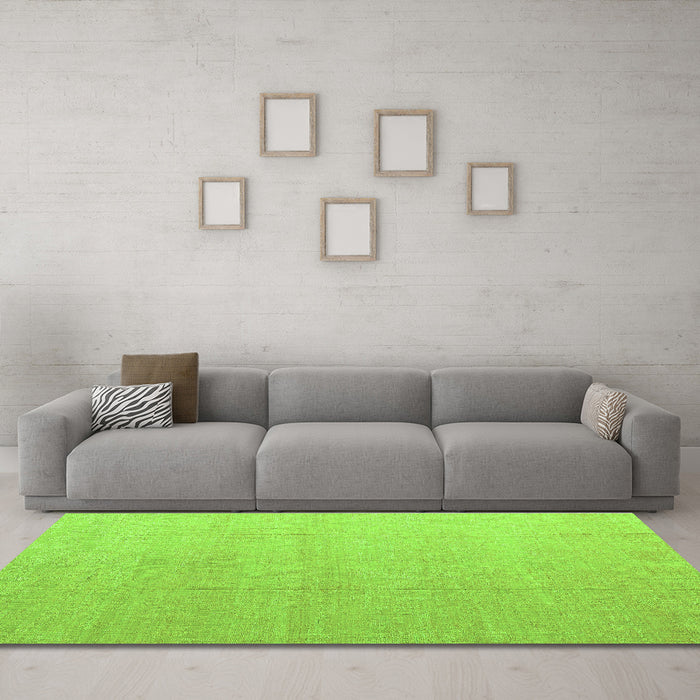 Machine Washable Abstract Green Modern Area Rugs in a Living Room,, wshabs4450grn