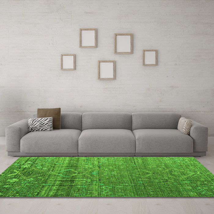 Machine Washable Abstract Green Modern Area Rugs in a Living Room,, wshabs4451grn