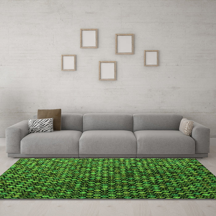 Machine Washable Abstract Green Modern Area Rugs in a Living Room,, wshabs4458grn