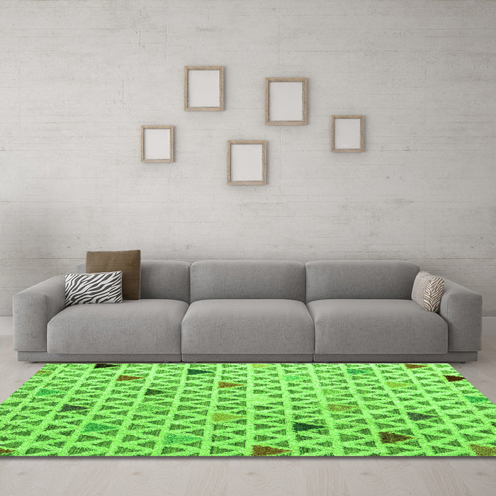 Machine Washable Abstract Green Modern Area Rugs in a Living Room,, wshabs4460grn