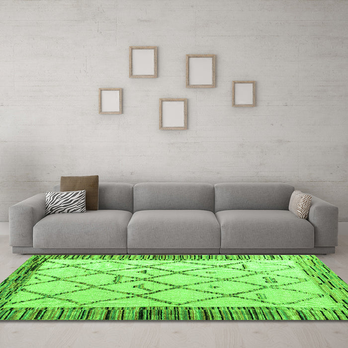 Machine Washable Solid Green Modern Area Rugs in a Living Room,, wshabs4464grn