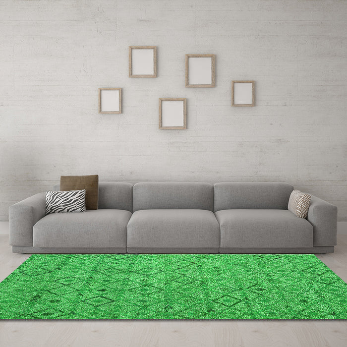 Machine Washable Abstract Green Modern Area Rugs in a Living Room,, wshabs4466grn