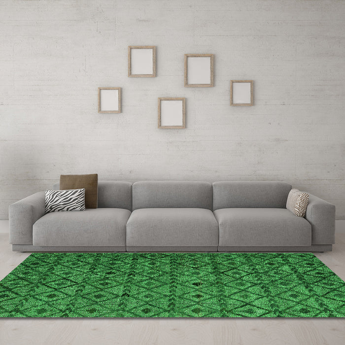 Machine Washable Abstract Green Modern Area Rugs in a Living Room,, wshabs4467grn
