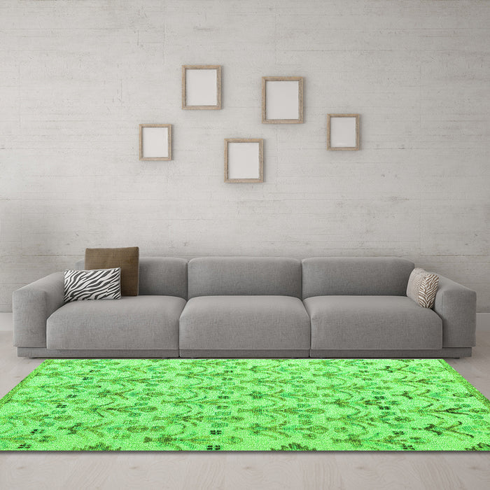 Machine Washable Abstract Green Modern Area Rugs in a Living Room,, wshabs4469grn