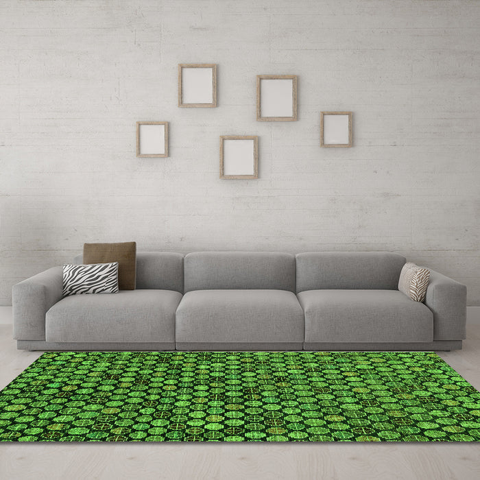 Machine Washable Abstract Green Modern Area Rugs in a Living Room,, wshabs4470grn