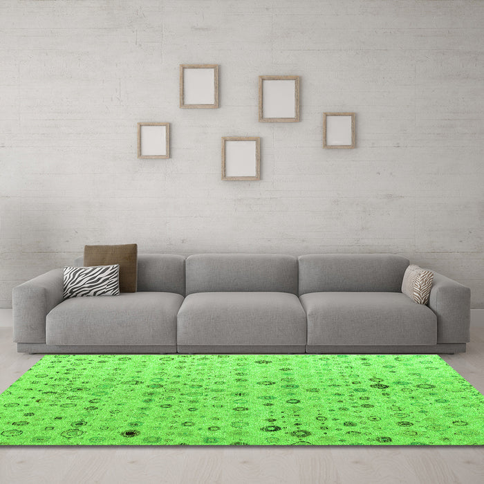 Machine Washable Solid Green Modern Area Rugs in a Living Room,, wshabs4478grn