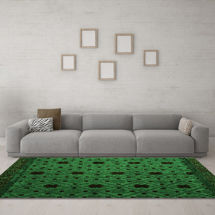 Machine Washable Abstract Green Modern Area Rugs in a Living Room,, wshabs4485grn