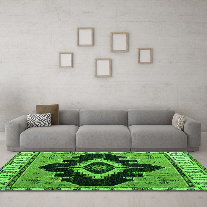 Machine Washable Abstract Green Modern Area Rugs in a Living Room,, wshabs4488grn