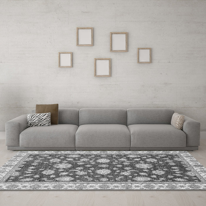 Machine Washable Oriental Gray Traditional Rug in a Living Room,, wshabs448gry