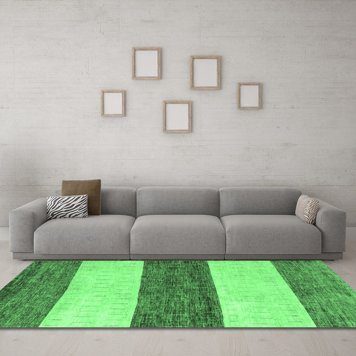 Machine Washable Abstract Emerald Green Modern Area Rugs in a Living Room,, wshabs44emgrn