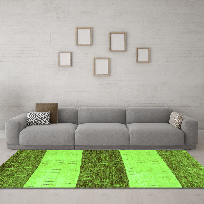 Machine Washable Abstract Green Modern Area Rugs in a Living Room,, wshabs44grn