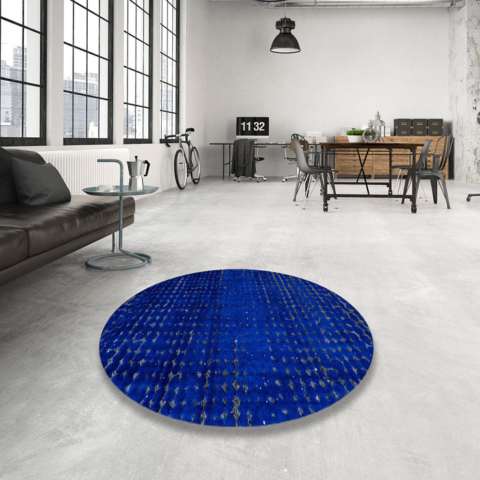 Round Machine Washable Abstract Blueberry Blue Rug in a Office, wshabs4519