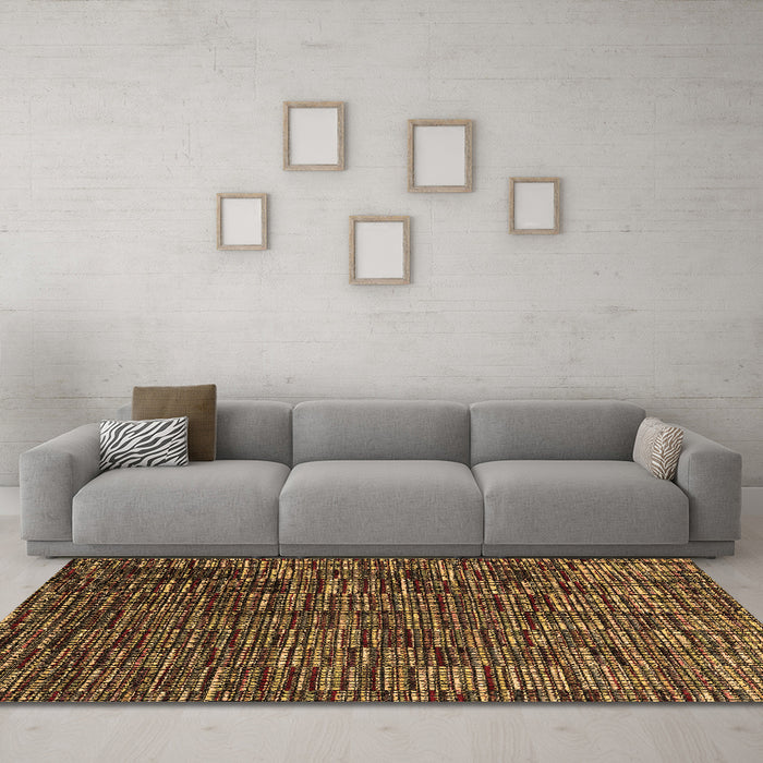 Machine Washable Abstract Brown Modern Rug in a Living Room,, wshabs4533brn