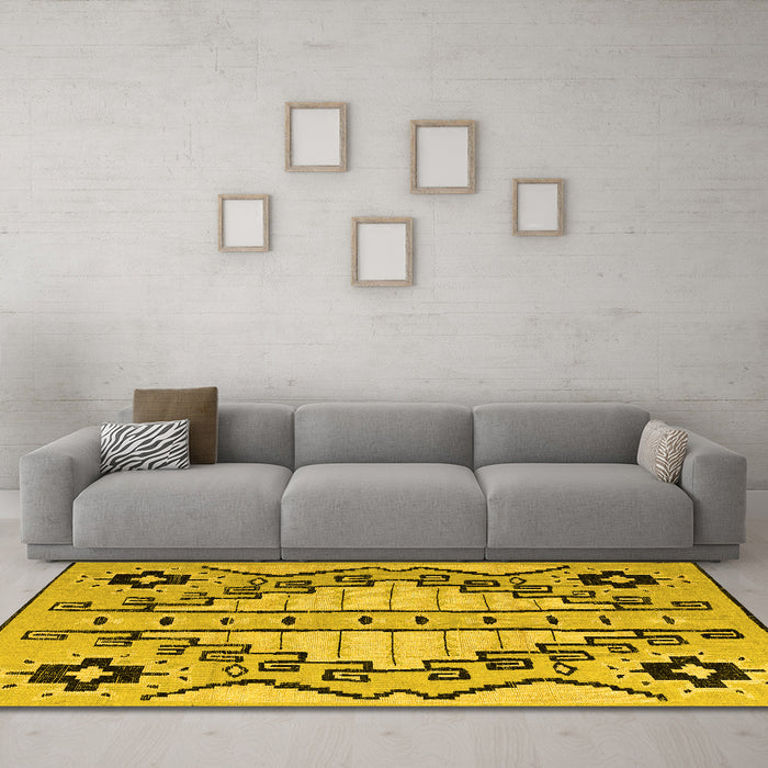 Machine Washable Abstract Yellow Modern Rug in a Living Room, wshabs4534yw