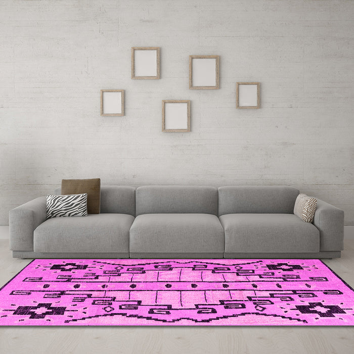 Machine Washable Abstract Pink Modern Rug in a Living Room, wshabs4534pnk
