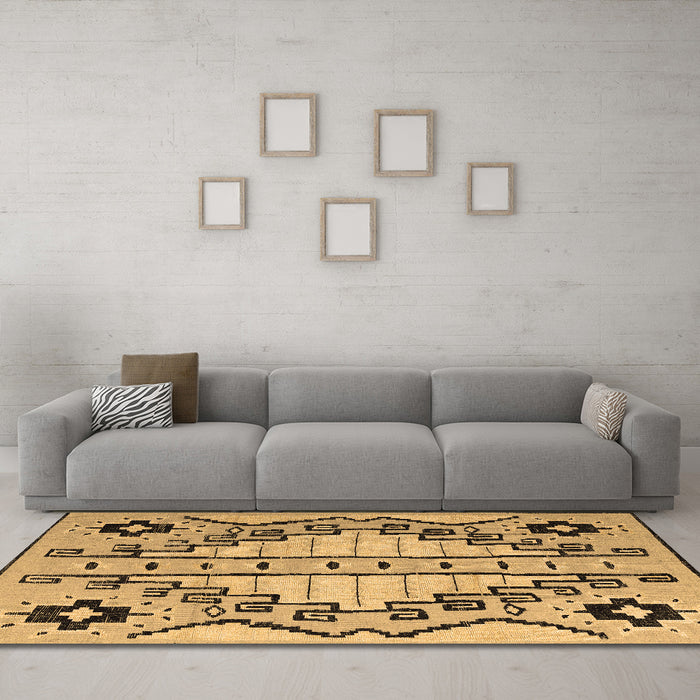 Machine Washable Abstract Brown Modern Rug in a Living Room,, wshabs4534brn