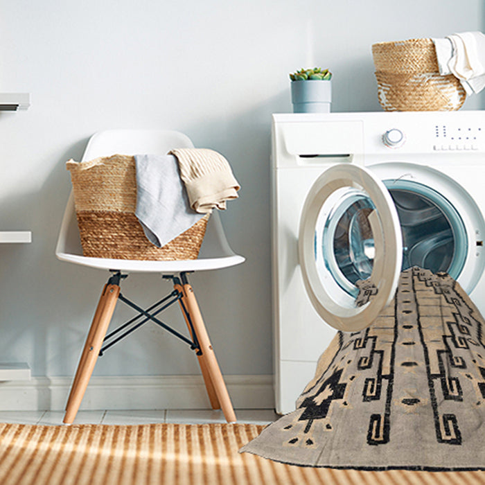 Machine Washable Abstract Brown Rug in a Washing Machine, wshabs4534