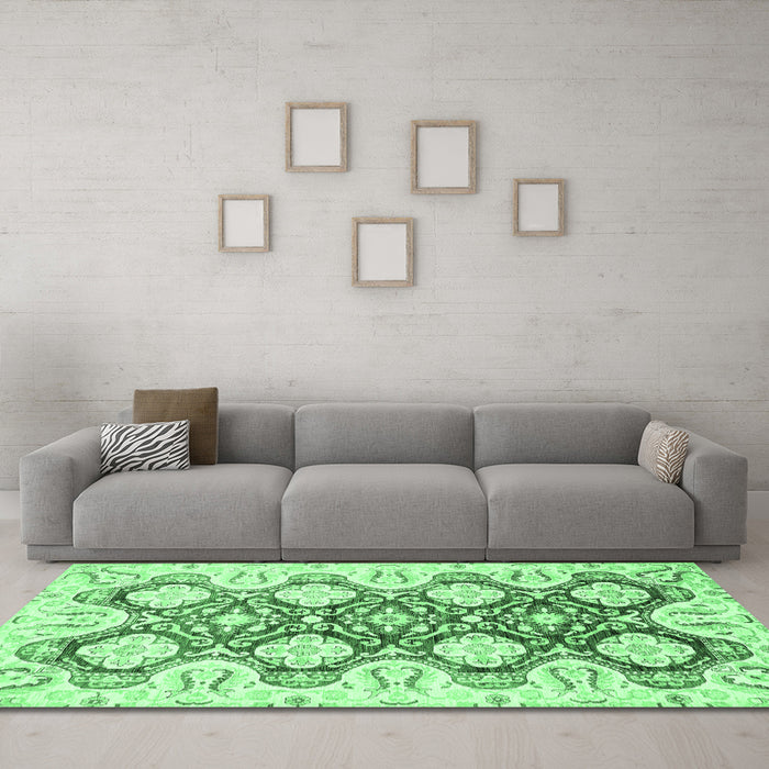 Machine Washable Oriental Emerald Green Traditional Area Rugs in a Living Room,, wshabs453emgrn