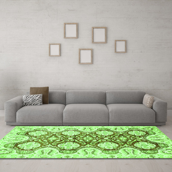 Machine Washable Oriental Green Traditional Area Rugs in a Living Room,, wshabs453grn