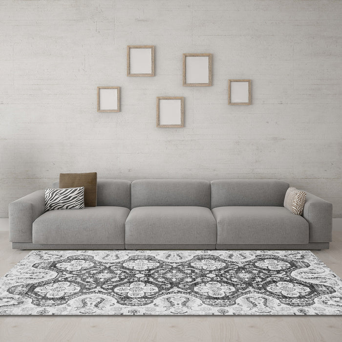 Machine Washable Oriental Gray Traditional Rug in a Living Room,, wshabs453gry