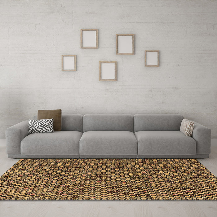 Machine Washable Abstract Brown Modern Rug in a Living Room,, wshabs4540brn