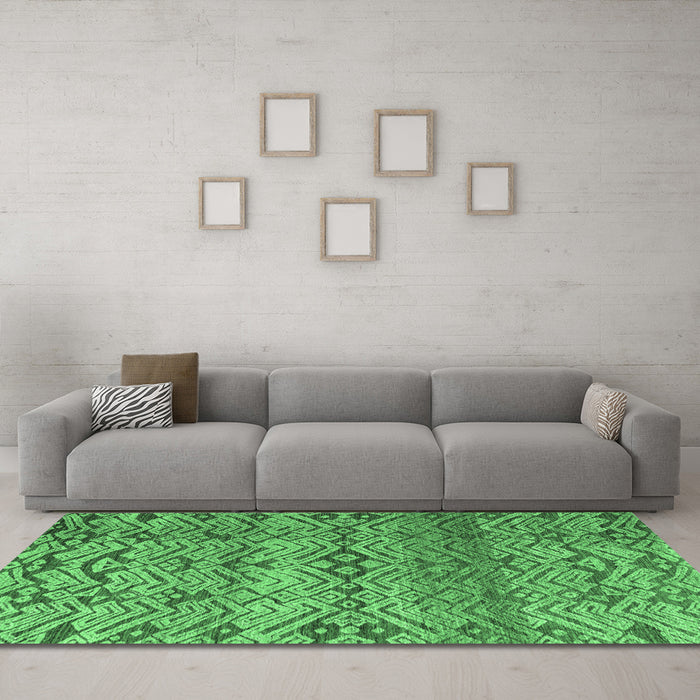 Machine Washable Abstract Emerald Green Modern Area Rugs in a Living Room,, wshabs4544emgrn