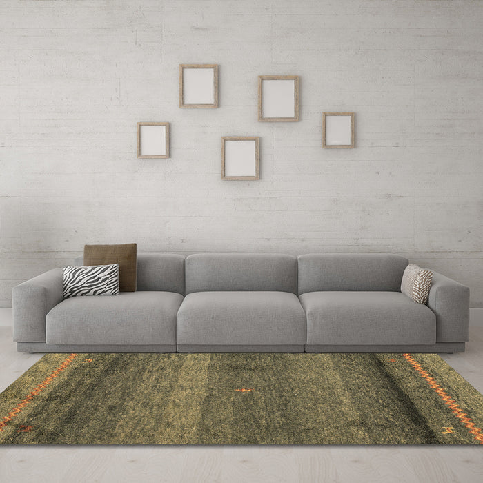 Machine Washable Abstract Brown Modern Rug in a Living Room,, wshabs4551brn