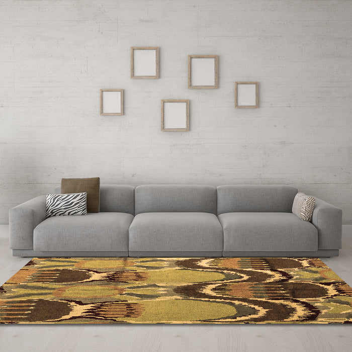 Machine Washable Abstract Brown Modern Rug in a Living Room,, wshabs4557brn