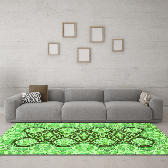 Machine Washable Oriental Green Traditional Area Rugs in a Living Room,, wshabs455grn