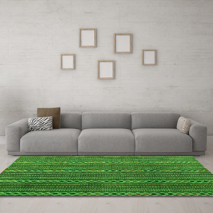Machine Washable Abstract Green Modern Area Rugs in a Living Room,, wshabs4579grn