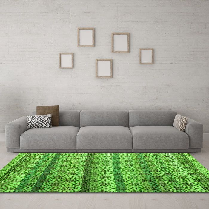 Machine Washable Abstract Green Modern Area Rugs in a Living Room,, wshabs4582grn