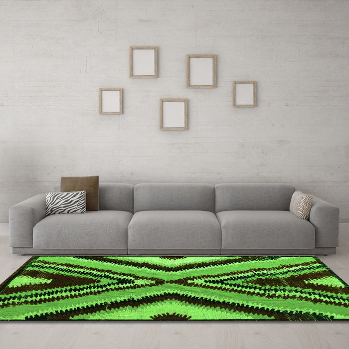 Machine Washable Abstract Green Modern Area Rugs in a Living Room,, wshabs4583grn