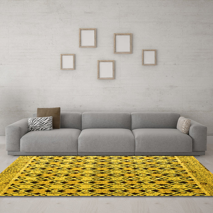 Machine Washable Abstract Yellow Modern Rug in a Living Room, wshabs4585yw