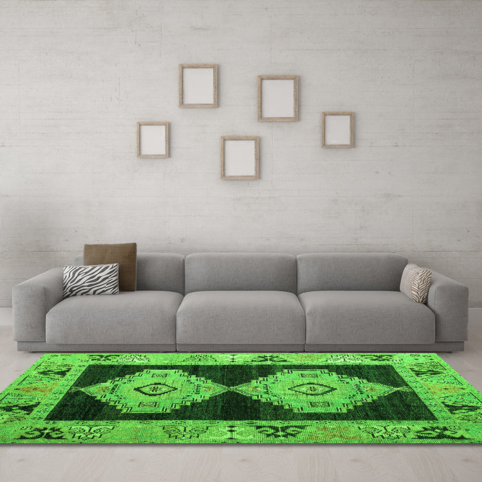 Machine Washable Abstract Green Modern Area Rugs in a Living Room,, wshabs4602grn