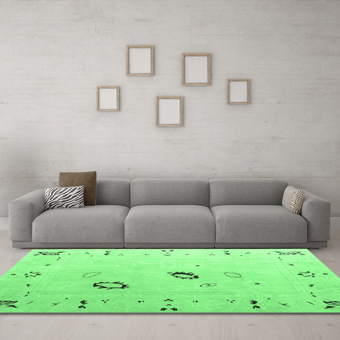 Machine Washable Solid Emerald Green Modern Area Rugs in a Living Room,, wshabs4606emgrn