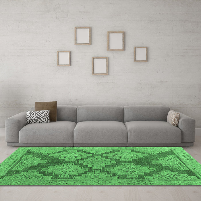 Machine Washable Abstract Emerald Green Modern Area Rugs in a Living Room,, wshabs4623emgrn