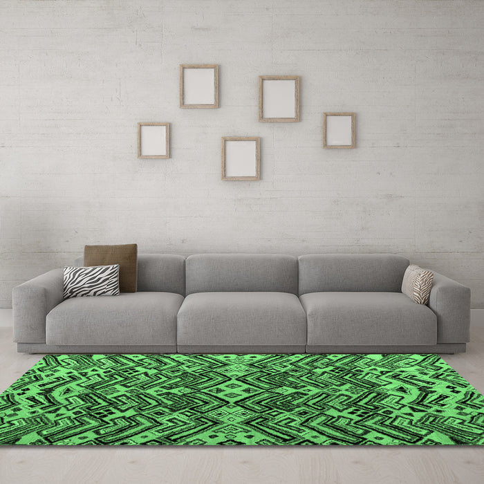 Machine Washable Abstract Emerald Green Modern Area Rugs in a Living Room,, wshabs4628emgrn