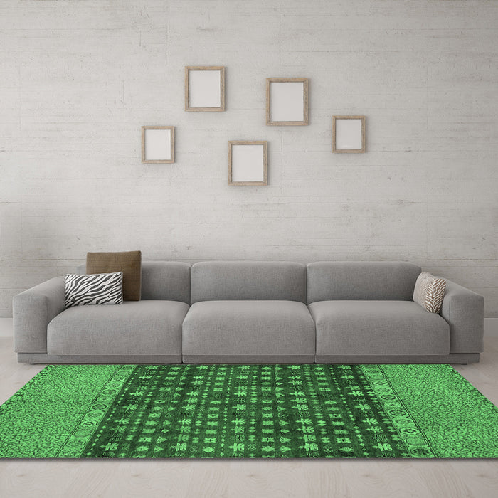 Machine Washable Abstract Emerald Green Modern Area Rugs in a Living Room,, wshabs4630emgrn