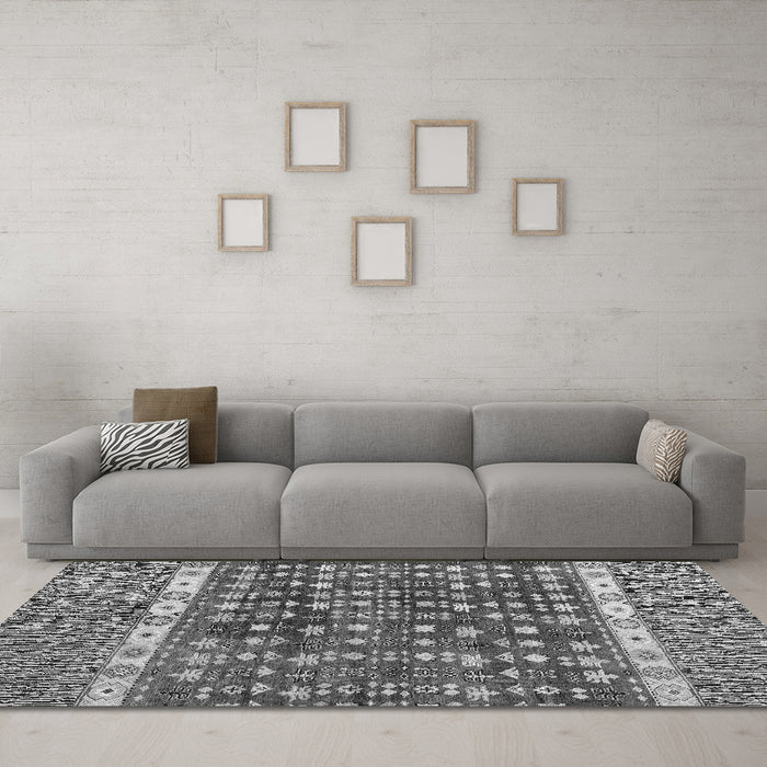 Machine Washable Abstract Gray Modern Rug in a Living Room,, wshabs4631gry