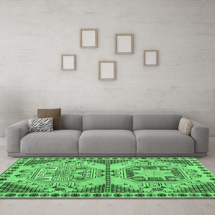 Machine Washable Abstract Emerald Green Modern Area Rugs in a Living Room,, wshabs4632emgrn