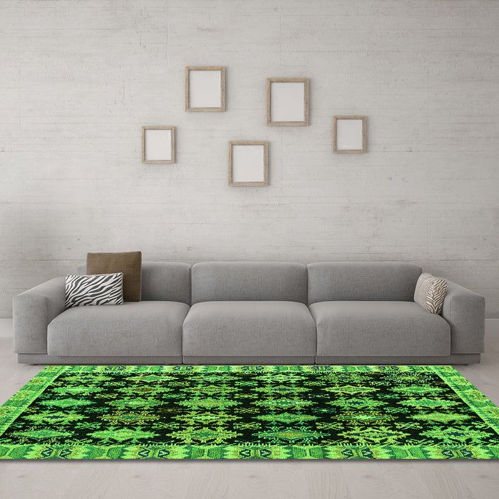 Machine Washable Abstract Green Modern Area Rugs in a Living Room,, wshabs4633grn