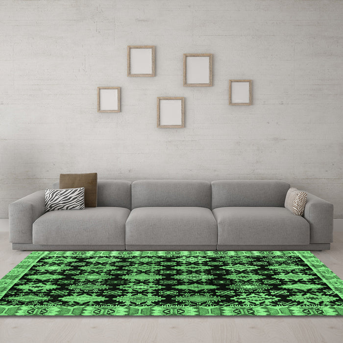Machine Washable Abstract Emerald Green Modern Area Rugs in a Living Room,, wshabs4633emgrn