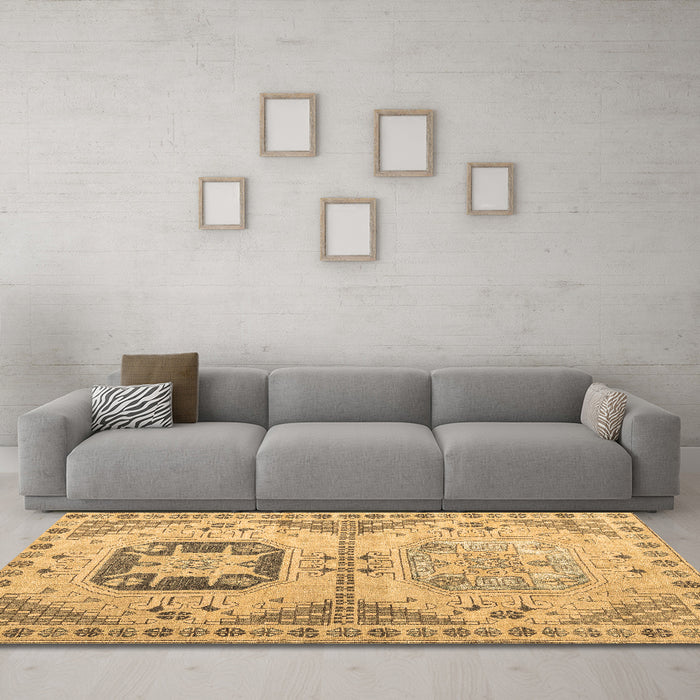 Machine Washable Abstract Brown Modern Rug in a Living Room,, wshabs4634brn